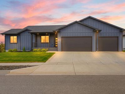 5924 Cloud Peak Dr