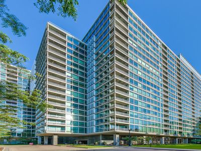 9655 Woods Dr Unit 1102