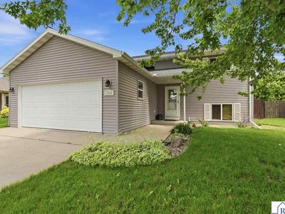 2208 Fairbanks Dr