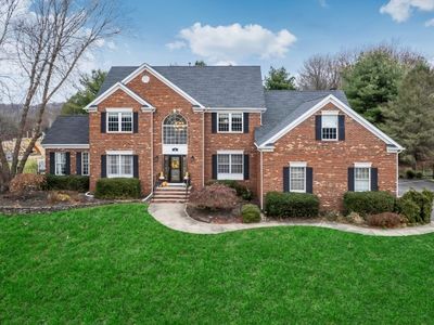 6 Fieldcrest Dr