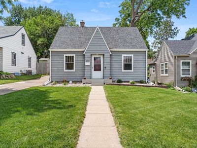 823 S West Ave