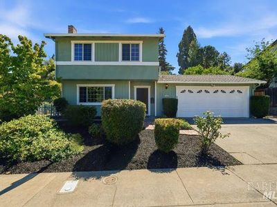 208 Essex Way