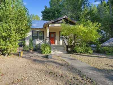 10899 Highway 175
