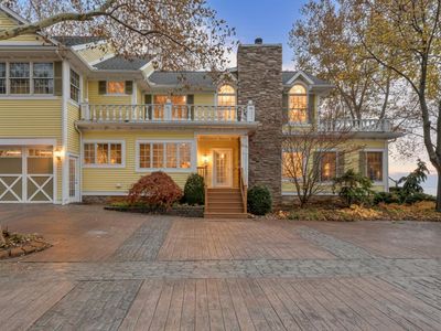 351 Chapman Rd