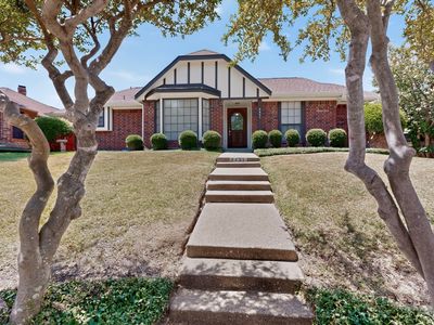 4431 Silverthorn Dr