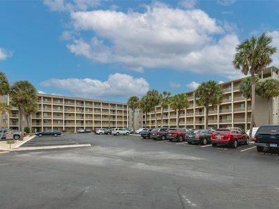 3753 Lake Bayshore Dr #H305