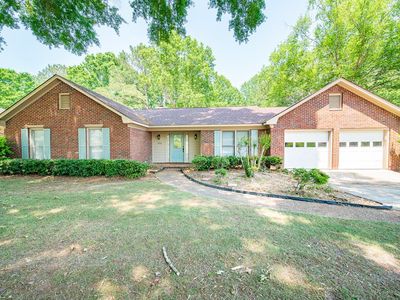 4533 Labrador Dr