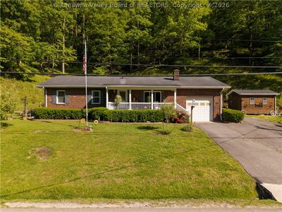 Property at 17413 Daniel Boone Pkwy, Peytona, WV