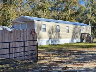 179 SW Churchill Way