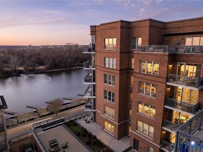 4820 Old Main St Unit 102