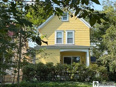 6 Crescent Ave
