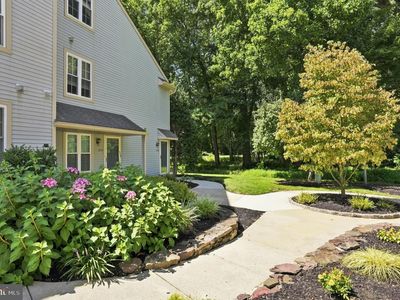 106 Harwood Ct