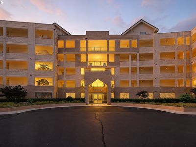 6605 W Burnside St #129