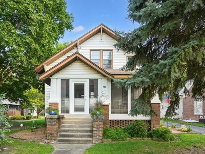 318 W 3rd St
