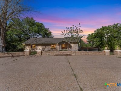 608 Ridgecrest Dr