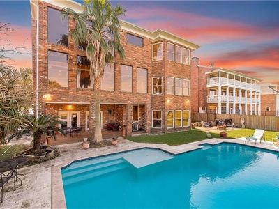 Property at 28 Mesa St, Kenner, LA