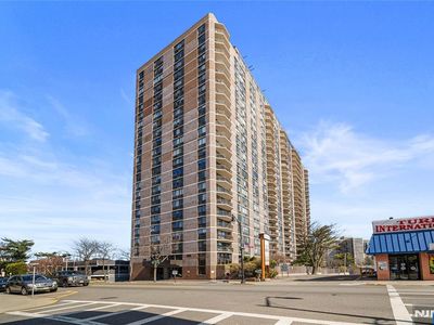 770 Anderson Ave APT 14Q
