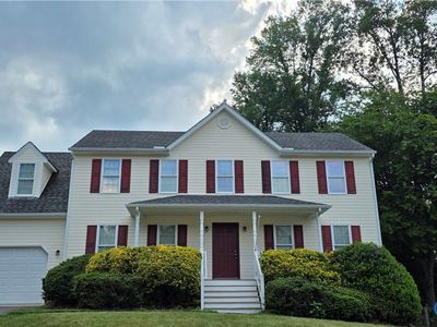 6024 Walking Path Ln