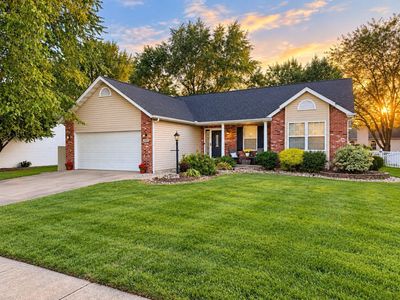 Property at 2507 Hunters Pointe Blvd, Edwardsville, IL