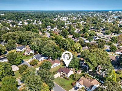 2176 Kenwood Dr