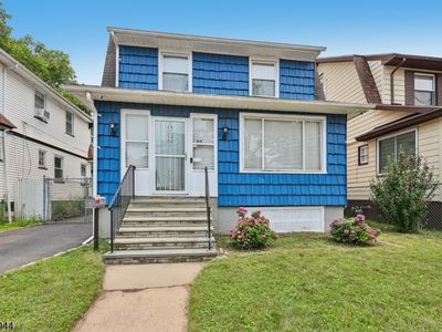 164 Freeman Ave