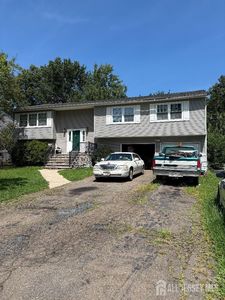 25 Oakey Dr S