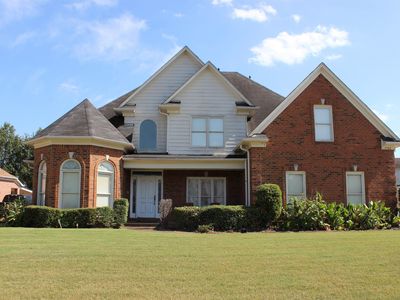1704 W Belledeer Dr