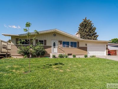 2081 E John Adams Pkwy