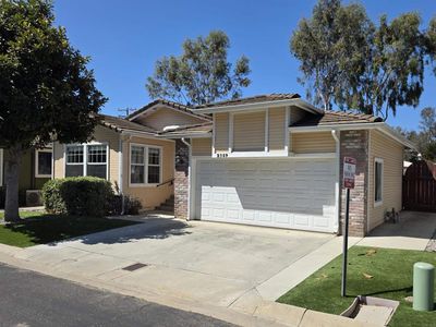 2359 Mapleleaf Dr