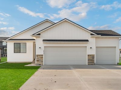 2824 NW Reinhart Dr