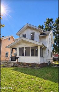 Property at 606 Colima Dr, Toledo, OH