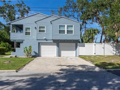 2230 E HARBOR DRIVE S