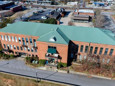 102 Russell St APT 205