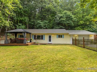 Property at 13900 Weeks Dr NE, Greenville, MI