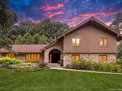 8648 Wedgewood Dr