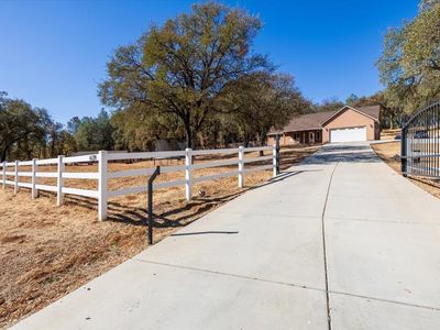 6120 Chrysler Cir