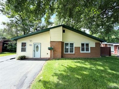 708 Valley Dr