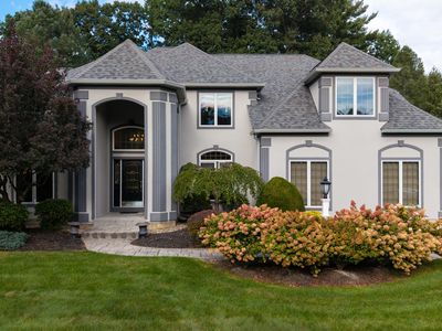 34 Devonshire Way