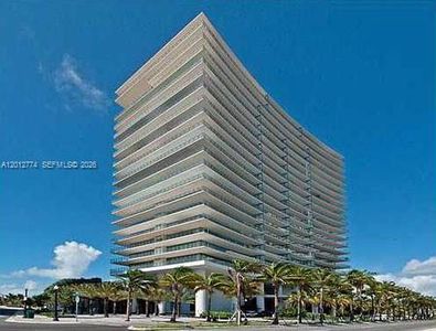 800 S Pointe Dr APT 2102
