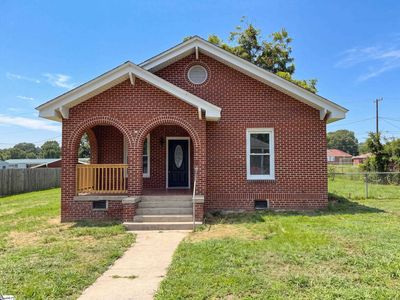 Property at 112 Sherard Ave, Ninety Six, SC