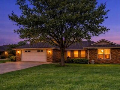 Property at 1005 Bennett Dr, Dumas, TX
