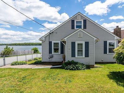 4 Lake Ave