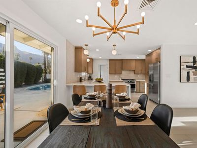 1111 S San Joaquin Dr