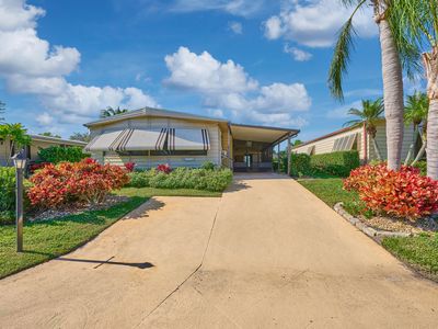 7526 SE Independence Avenue