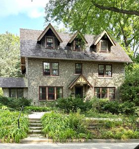 109 N Roby Rd
