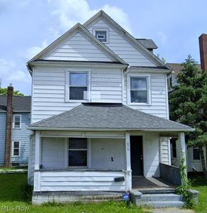 Property at 679 Wooster Rd W, Barberton, OH