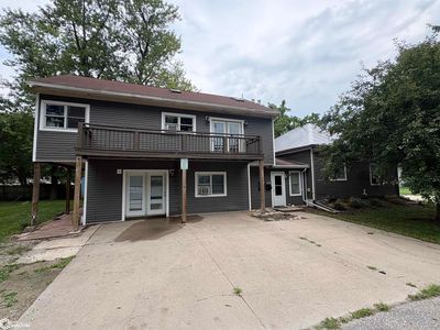 206 E Hempstead Ave