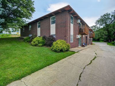 306 S 5th St