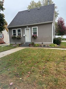 804 13th Ave SW
