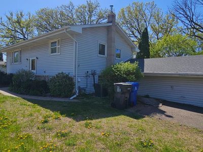 1340 Larpenteur Ave E